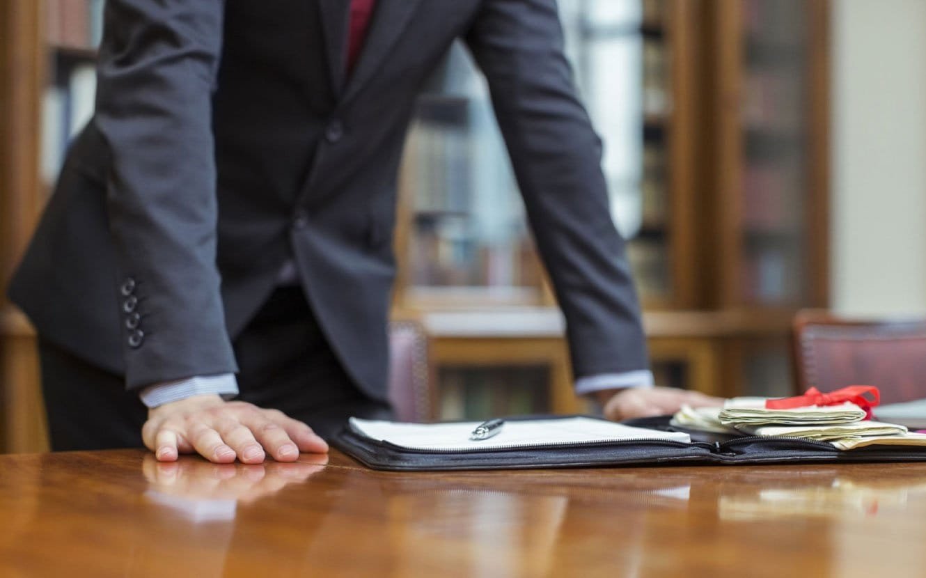How to resolve a legal conflict in Quito
